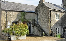 Shaplands Barn
